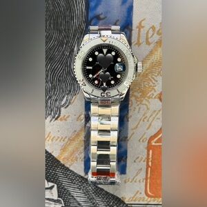 Men’s Automatic Yacht Style Stainless Steel Watch Silver Black Dial 40mm